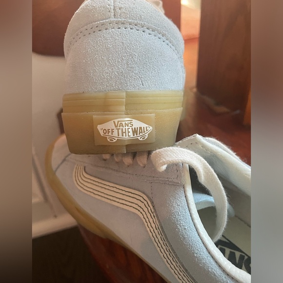 like new vans - Picture 5 of 5